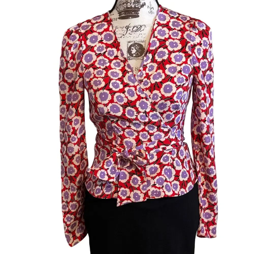 Diane Von Furstenberg Alexia Floral Print Silk Crepe De Chine Wrap Top Size 2 - Picture 9 of 15